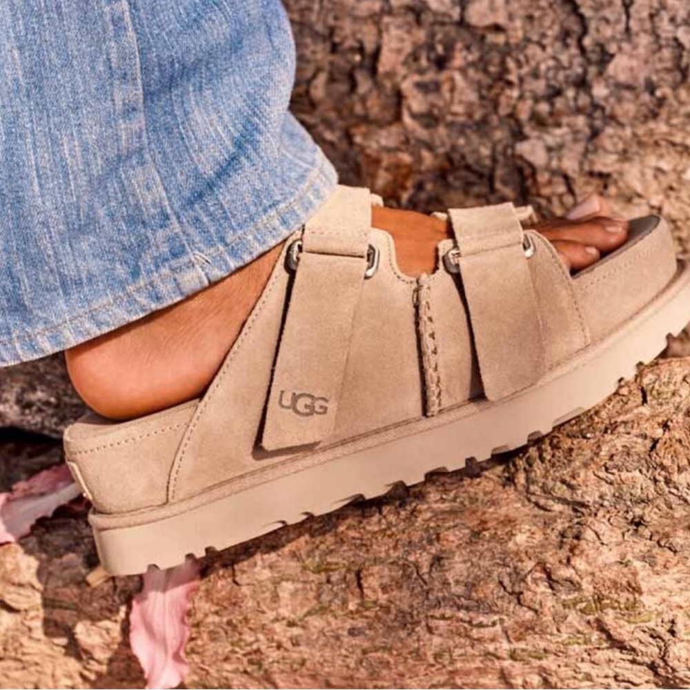 UGG Women's Goldenstar Hi Slide